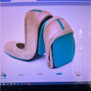 New Biscotti Patent Tieks in Size 7